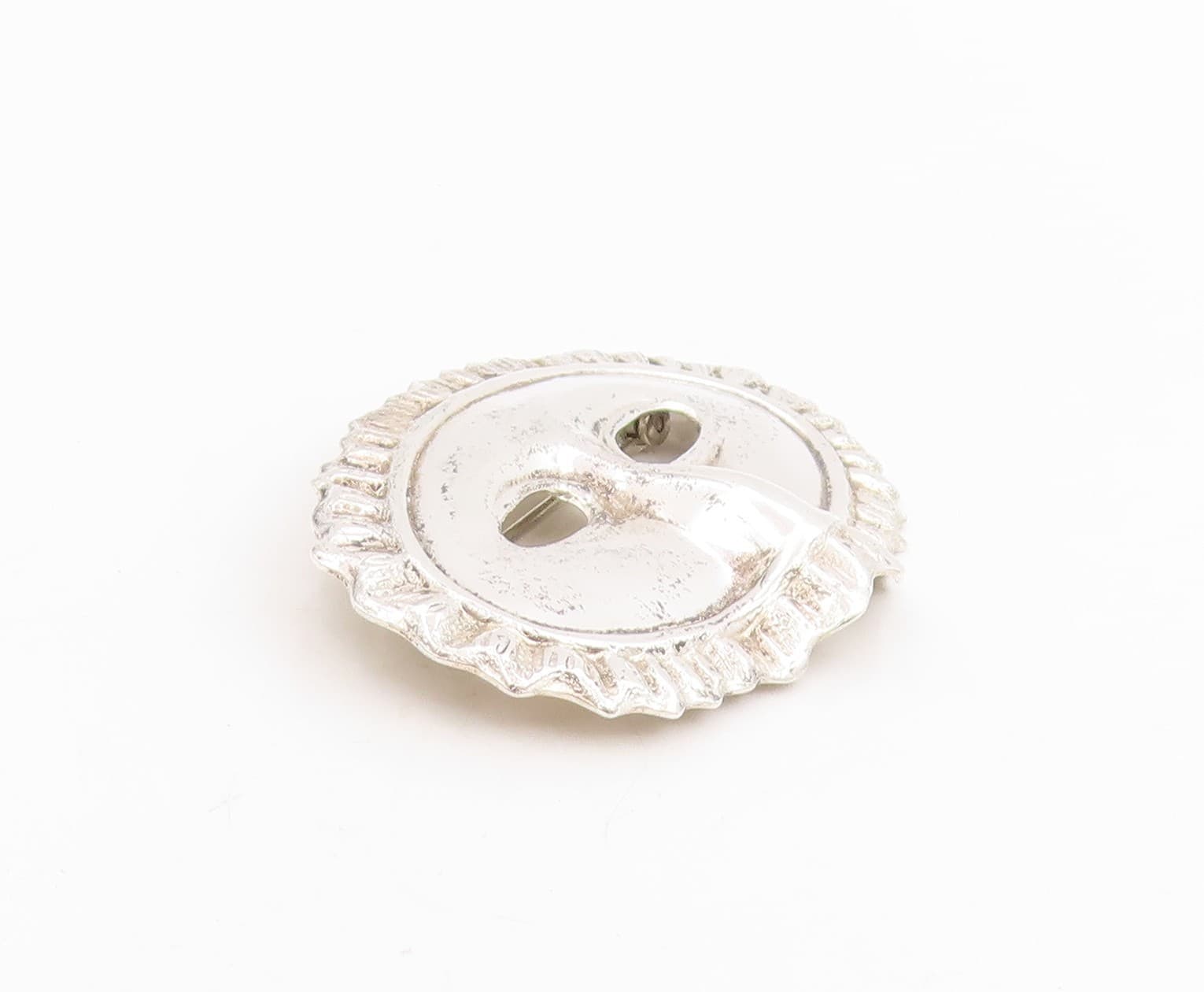 925 Sterling Silver Vintage Brooch Carved Carnival Masquerade Mask Pin  BP12044 3