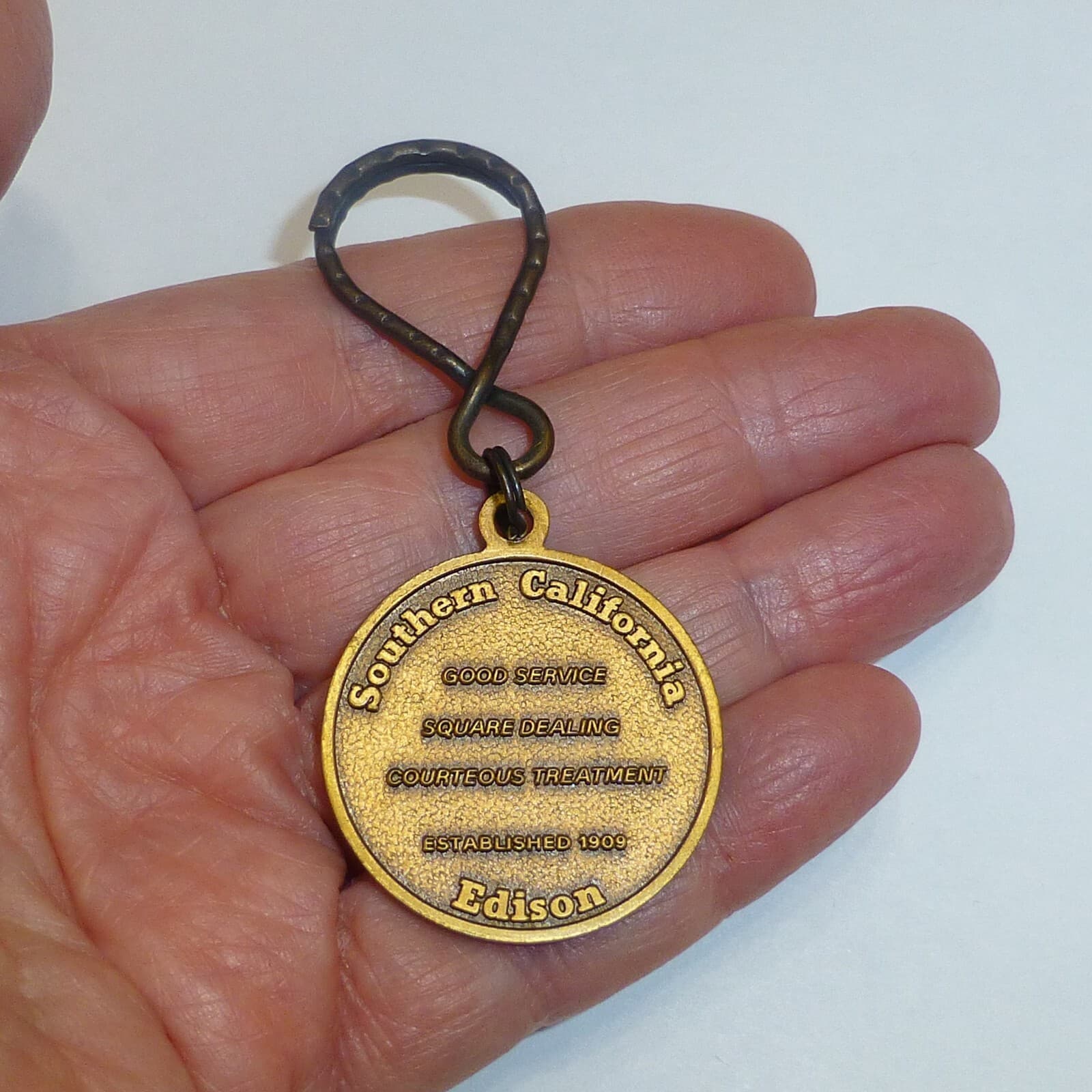 Southern California Edison keychain solar one wind geothermal energy electric co 2