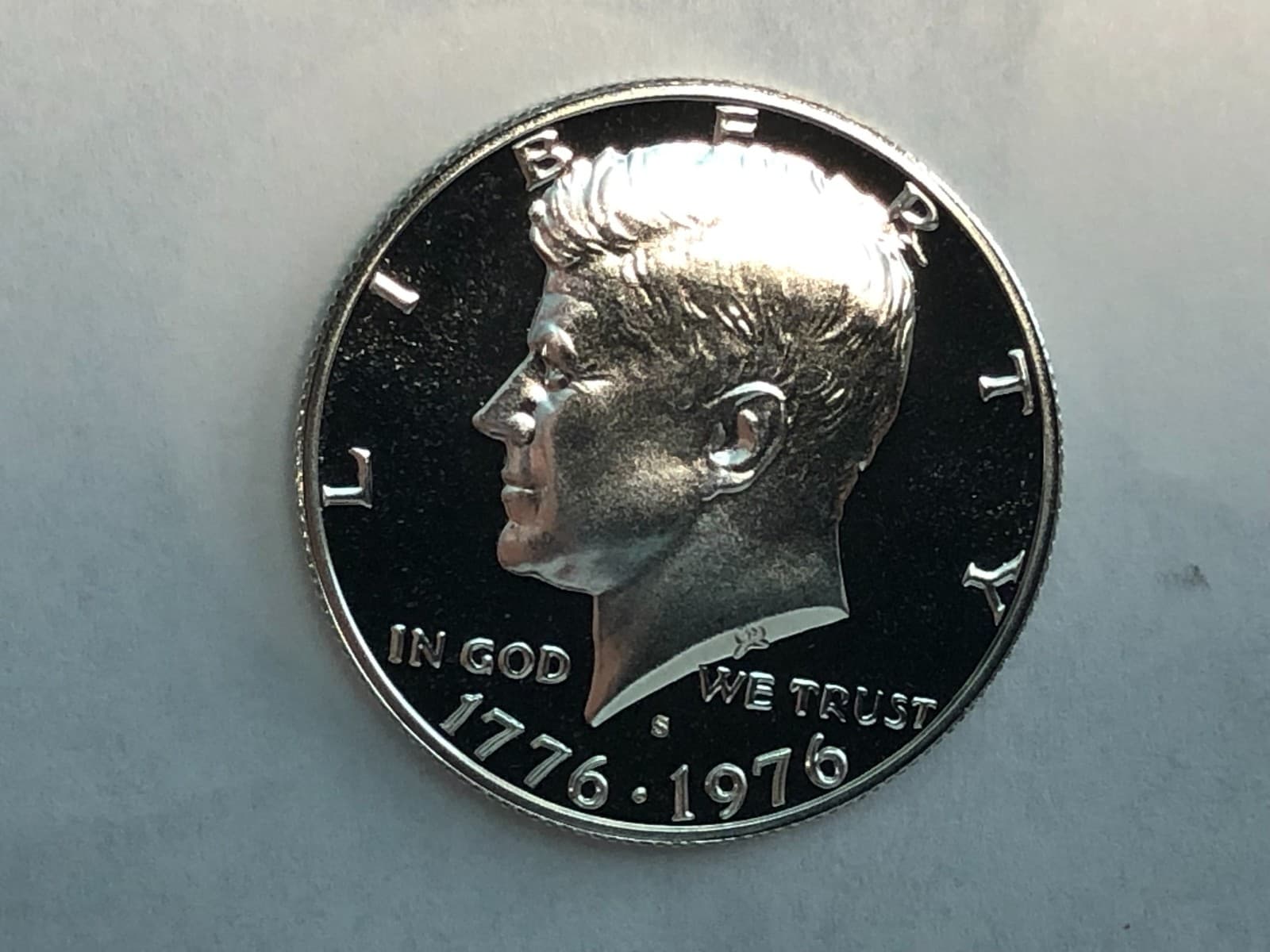 1976-S PROOF 40% silver KENNEDY HALF DOLLAR. Pf 1/2 $.  1776-1976 bicentennial 2