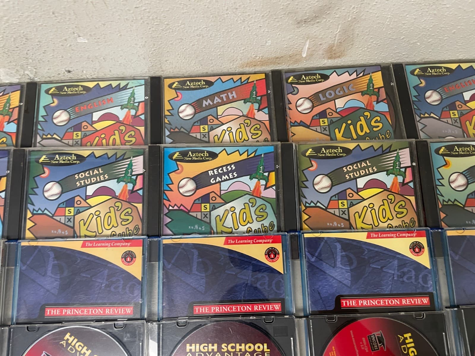 Vintage Lot of Mixed CDs-ROM Games andSoftkey 1995 Windows & Macintosh #1 3