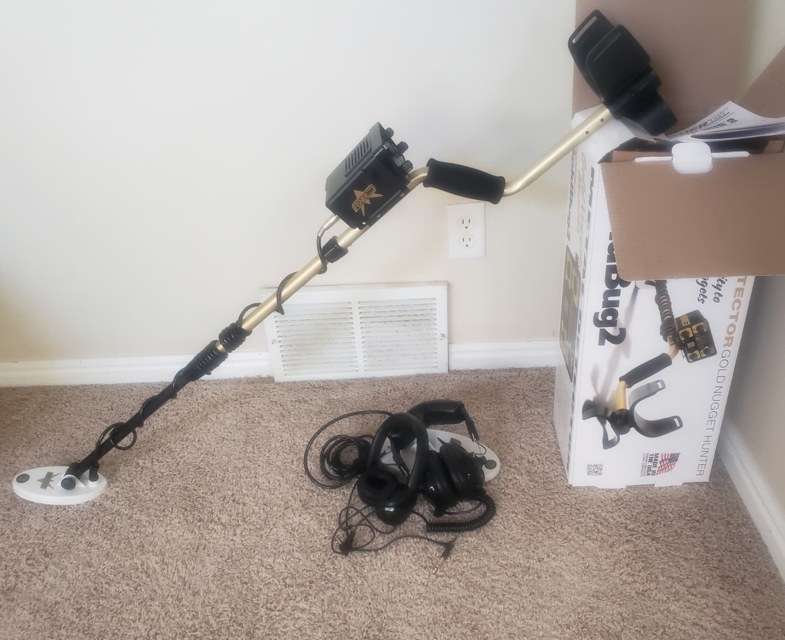 Fisher Gold Bug 2 II w/ 6.5 and 10 inch coils and 2 sets of headphones Used once