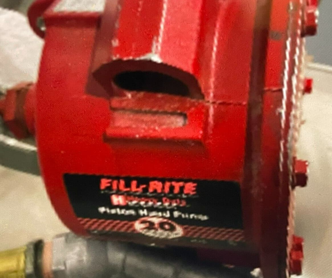 FILL-RITE Piston Hand Pump w/ Hose FR152 Series 5200 20 Gallons Per 100 Srokes 6