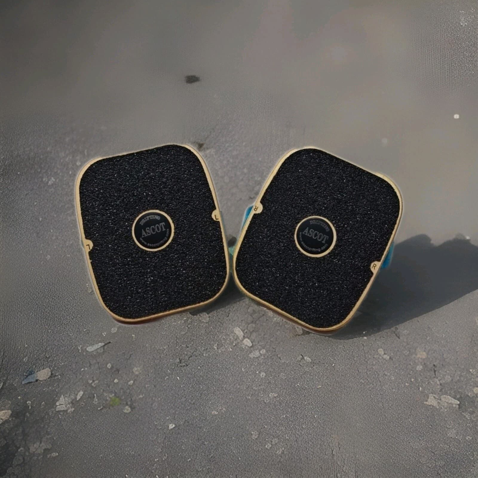 Ascot Drifting Drift Roller Skates Blue Light Up Wheels Pair New Never Used