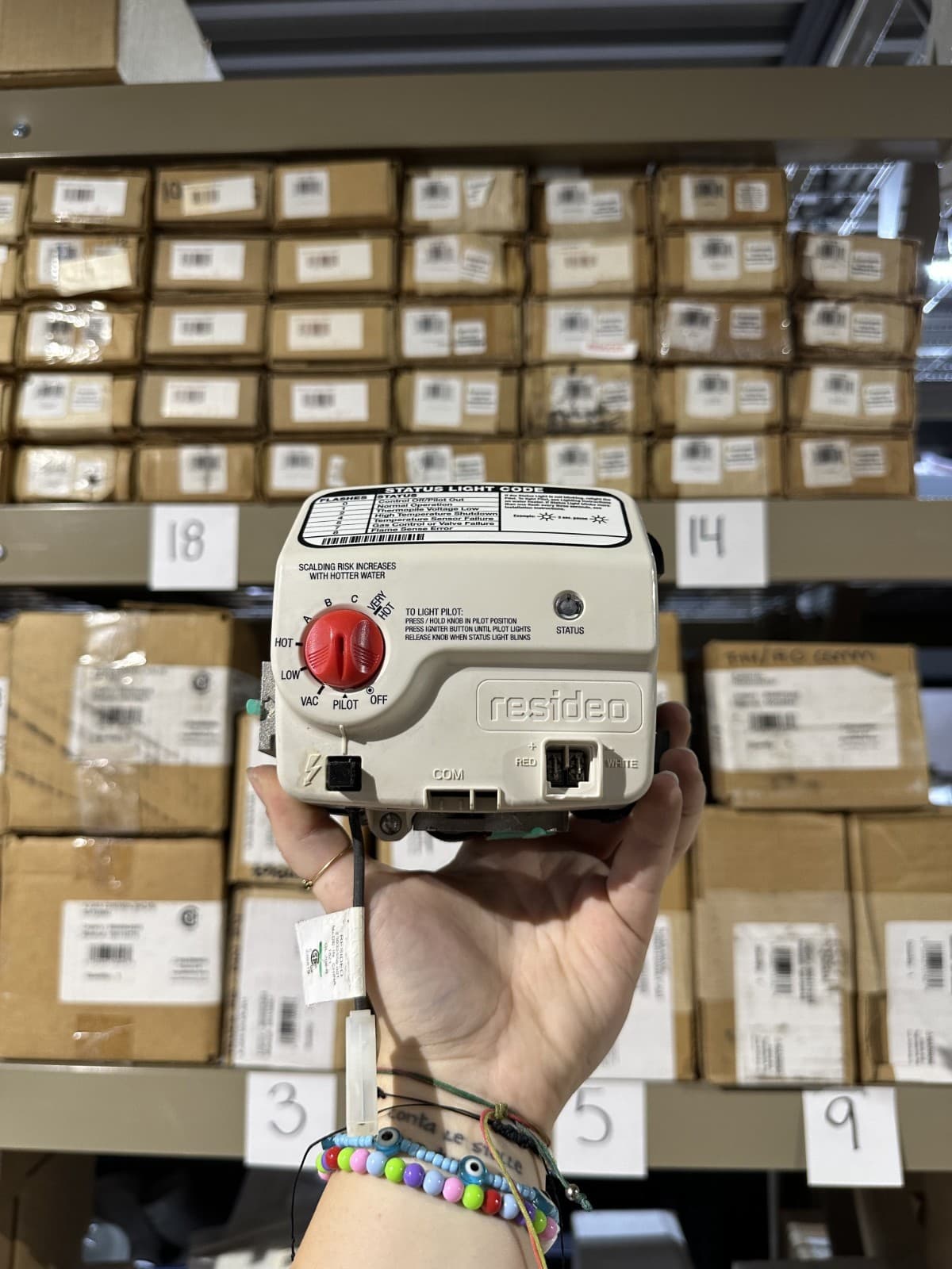 100112339 | 9007891005 | WV8840B5077 | A.O. Smith Gas Valve, LP, 2" CAV HW/R 2