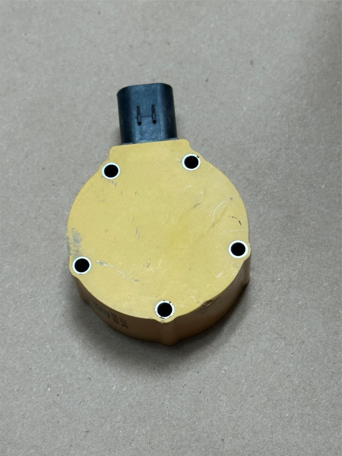 Caterpillar CAT 380-0810 Diesel Injection Pump Solenoid Valve for C9.3 C7.3 More 3