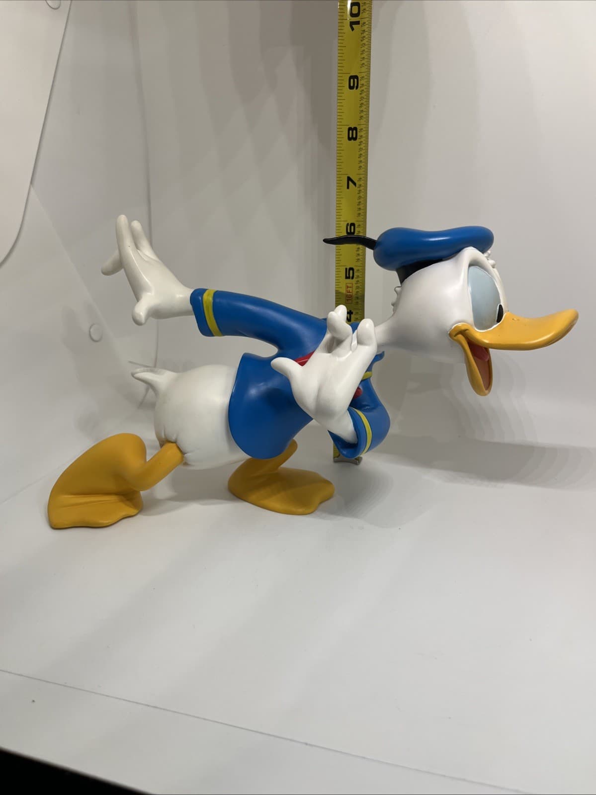 Donald Duck Figure Racing 2