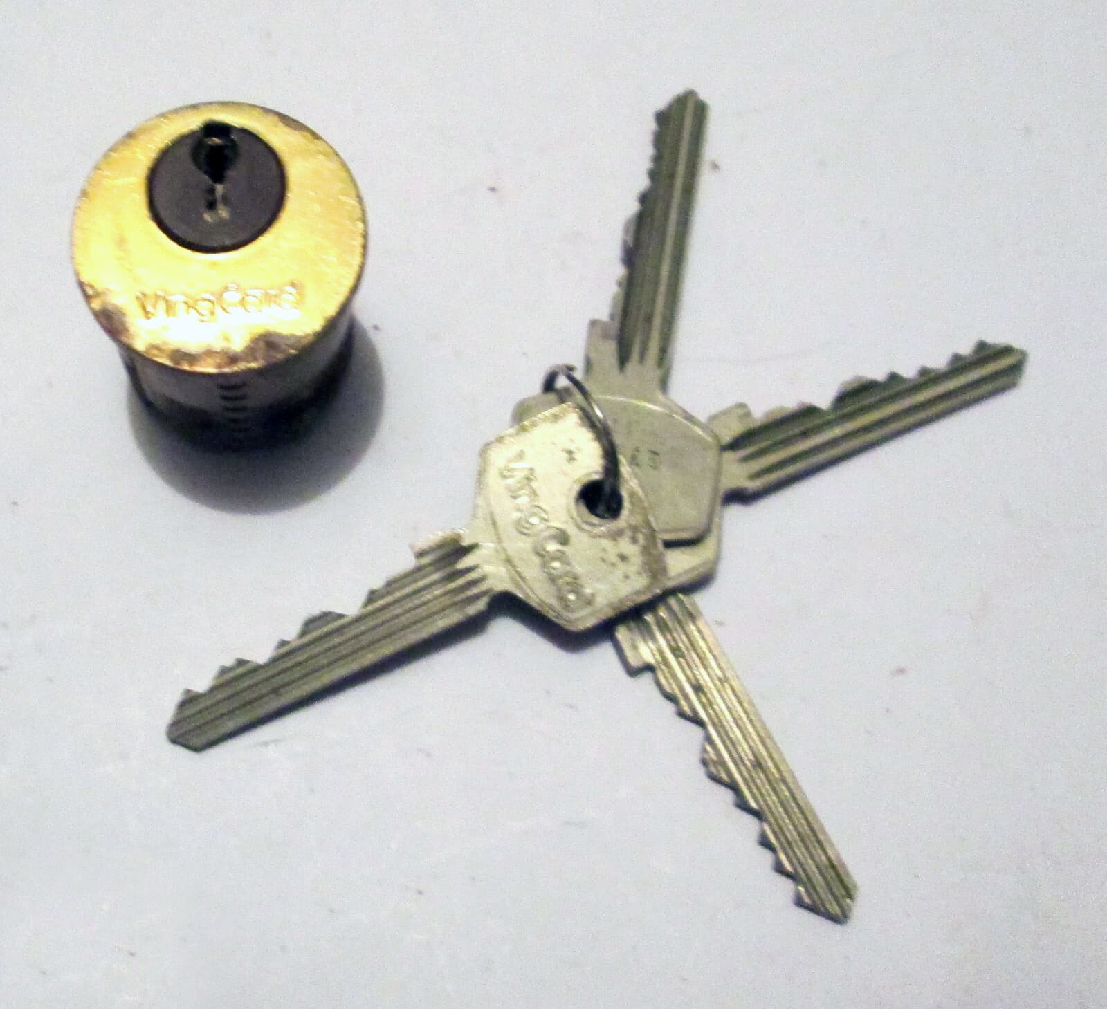 TrioVing VingCard 7-Pin Cylinder Lock with 4 Keys VING CARD TRIO-VING TRIOVING