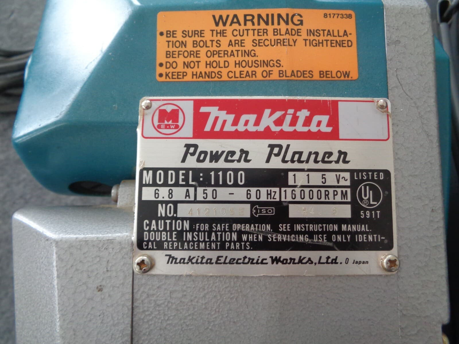 Makita Power Planer Model 1100 w/ Metal Box & Accessories - Japan 5