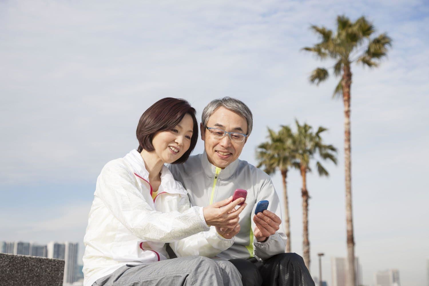 OMRON Pedometer White HJ-325-W 3