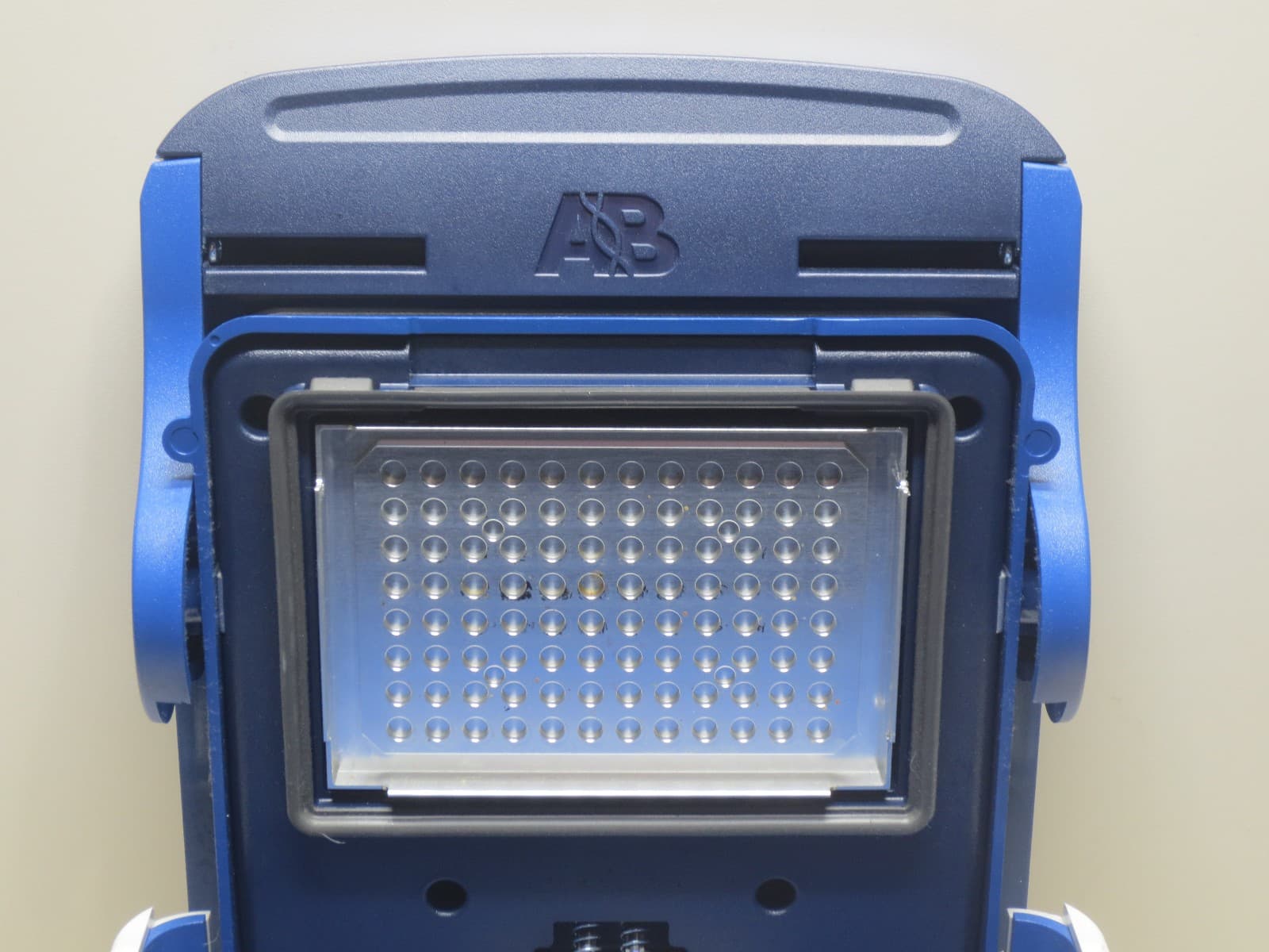 Applied Biosystems Veriti 9902 96 Well Thermal Cycler, 4375786 5