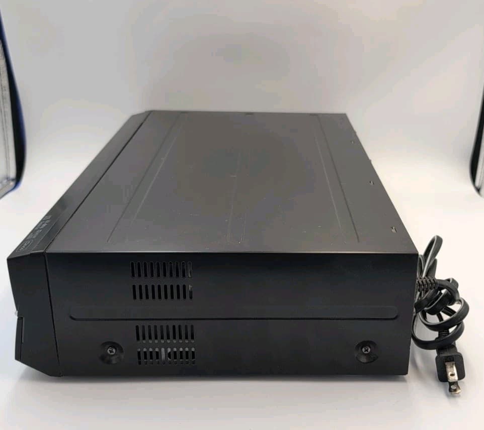 Toshiba DVR620KU DVD Recorder VCR Combo HDMI Dubbing No Remote 3