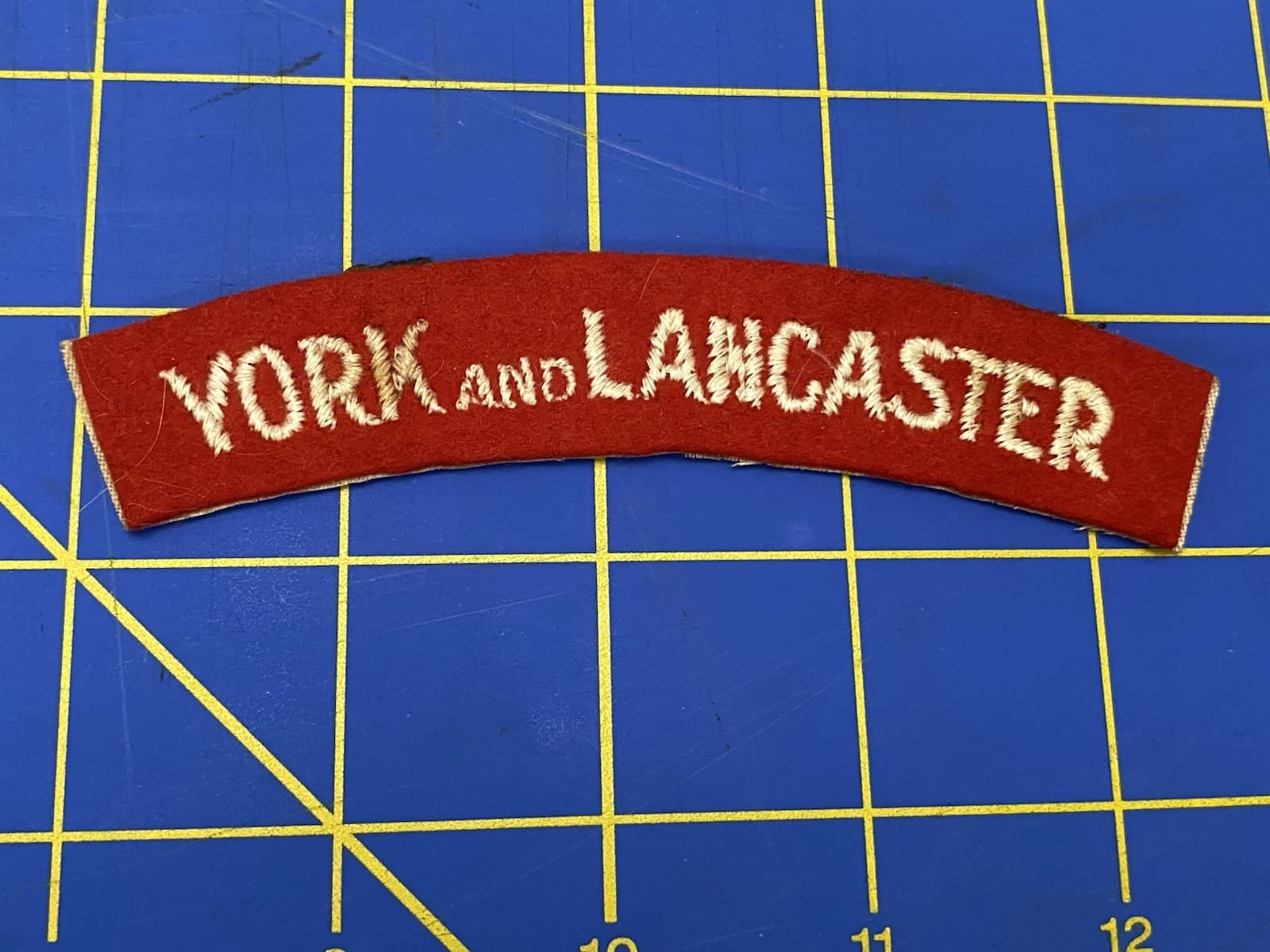 YORKS & LANCS - BRITISH ARMY LANCASTER SHOULDER TITLE PATCH VINTAGE ORIGINAL  2