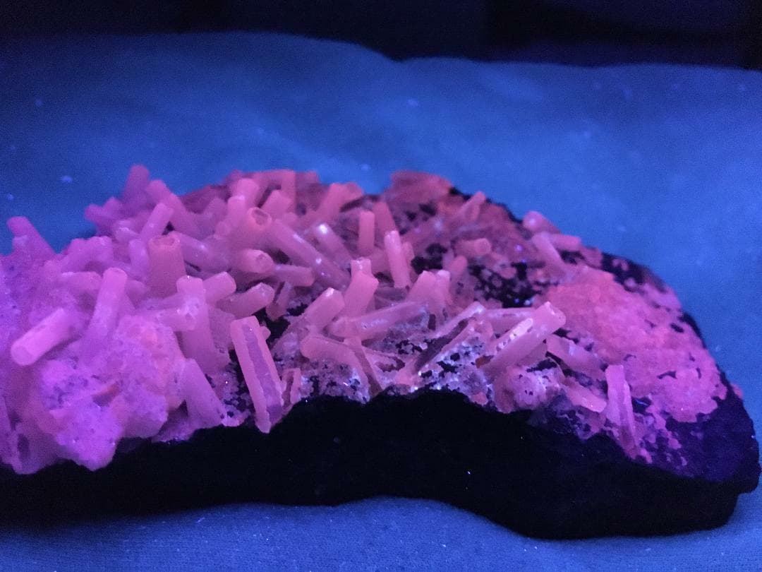 KB: FANTASTIC!! SW FL. RED CALCITE XLS. ON MATRIX FROM RIO GRANDE DO SUL, BRAZIL 4