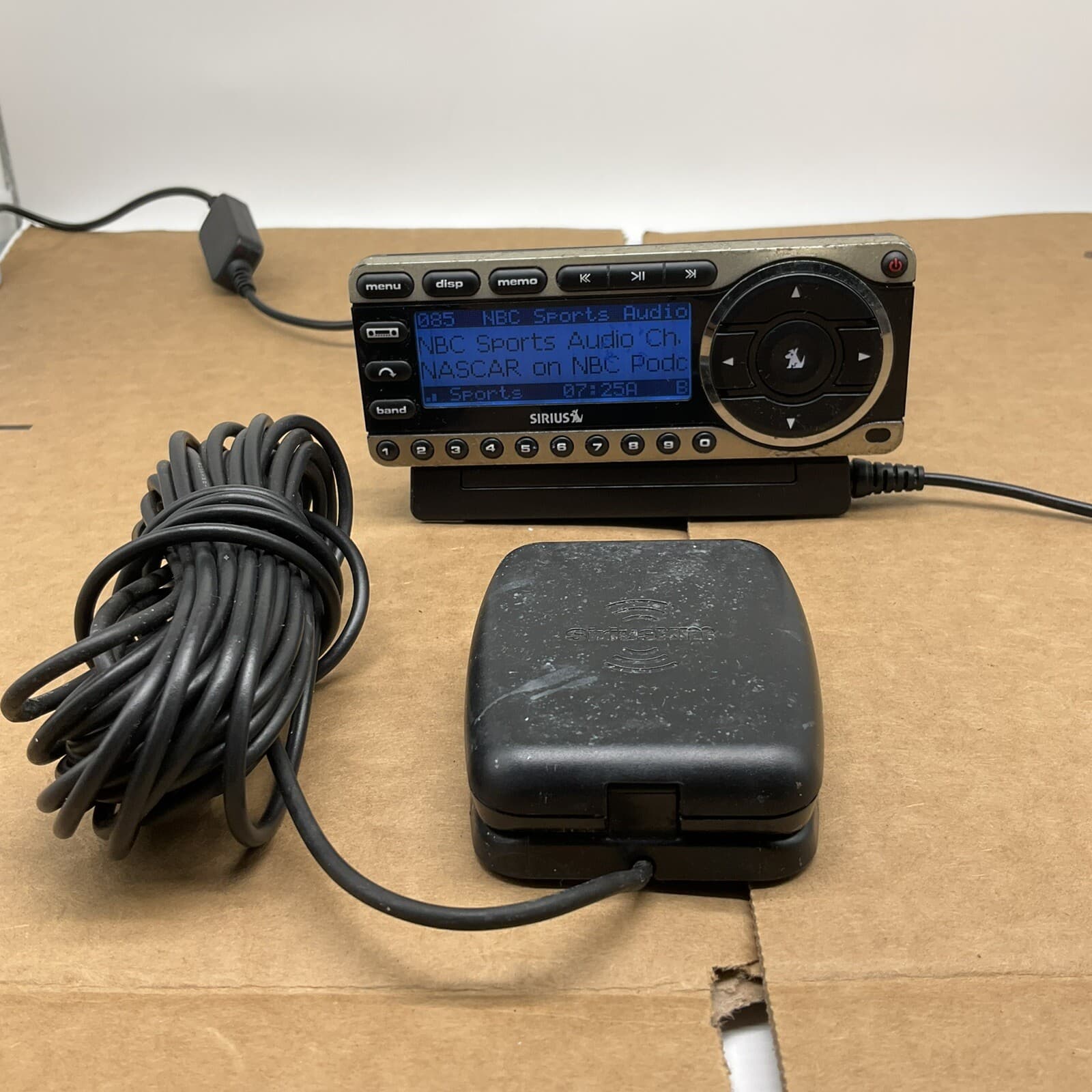 Active Subscription SIRIUS ST4 Satellite Radio with Car kit, Antenna Blemish LCD