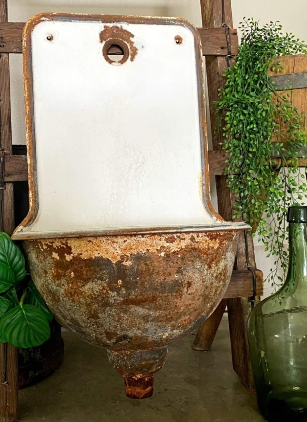 WoW Antique French Chippy CRACKLED Cast Iron Wall Garde Planter Fountain PATINA  2