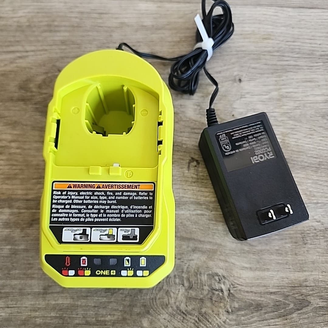 Genuine Ryobi One + Lithium Ion Charger 18v PCG002 2