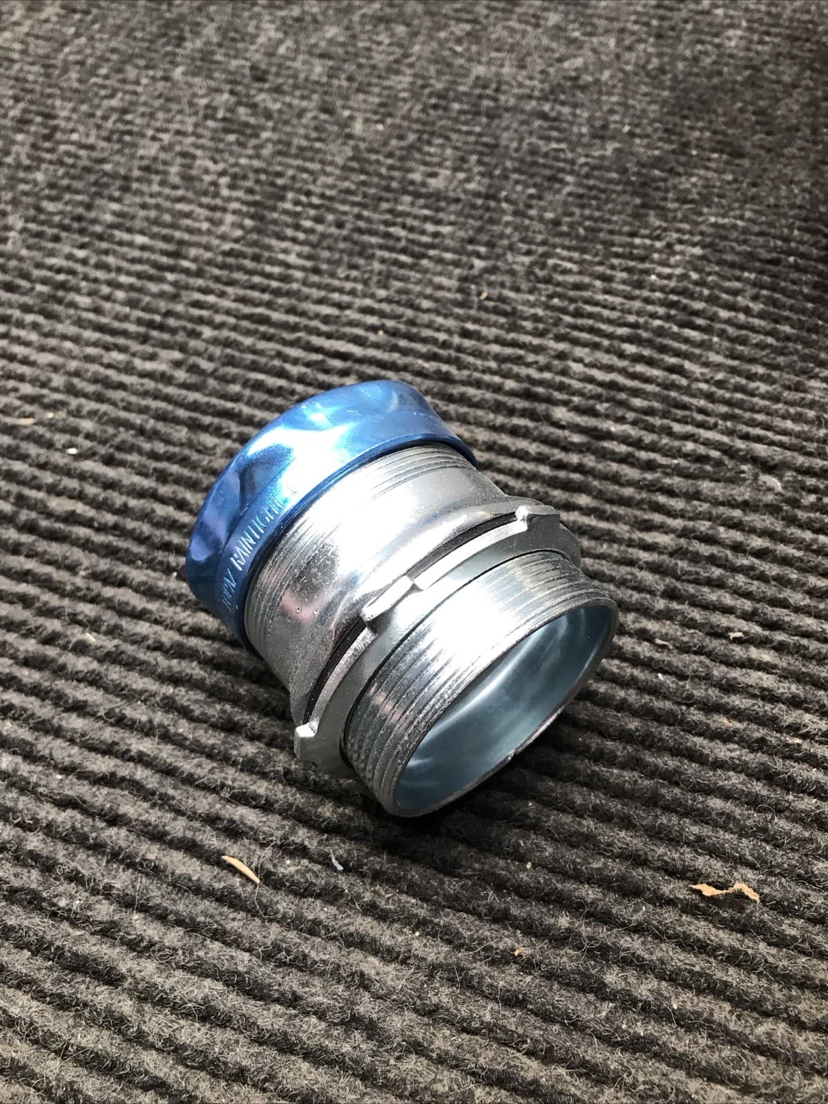 NEW BOX OF 15 Topaz 656SRT Raintight EMT Compression Connector 2" 4