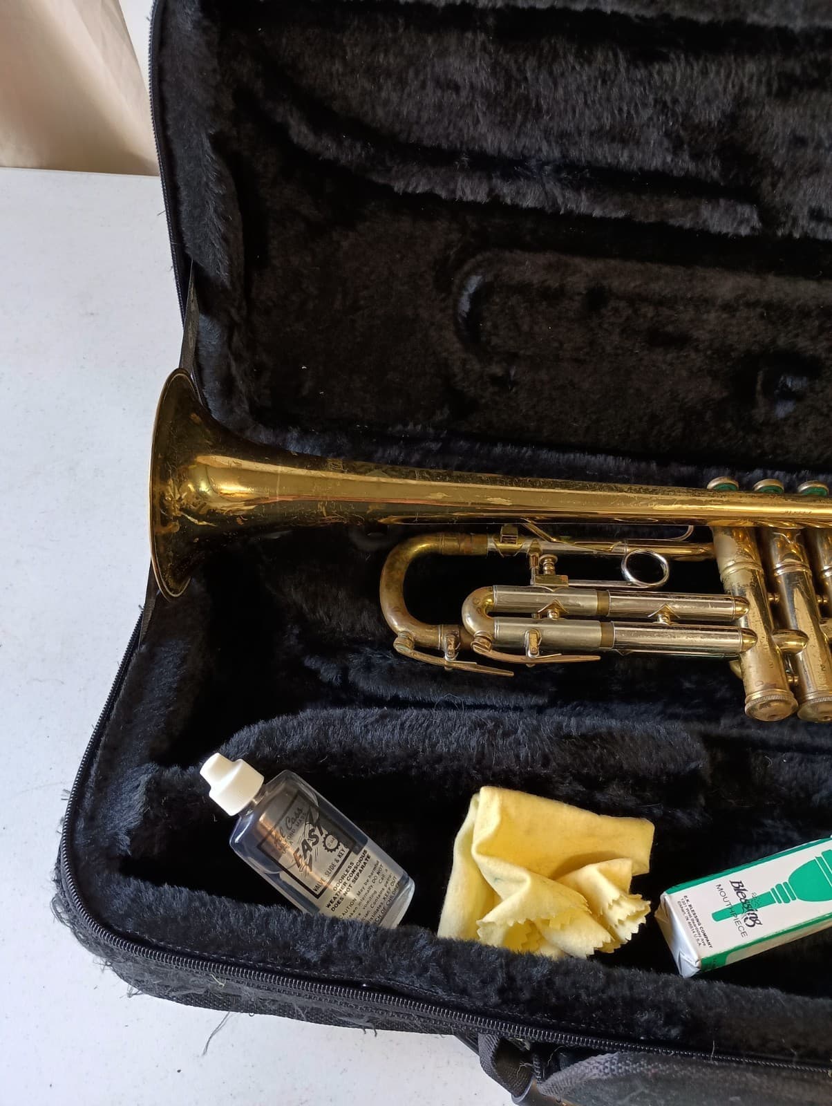 Besson 2-20 Trumpet Untested In Hard Case Sold As Is MADE IN ENGLAND FREE SHIP 2