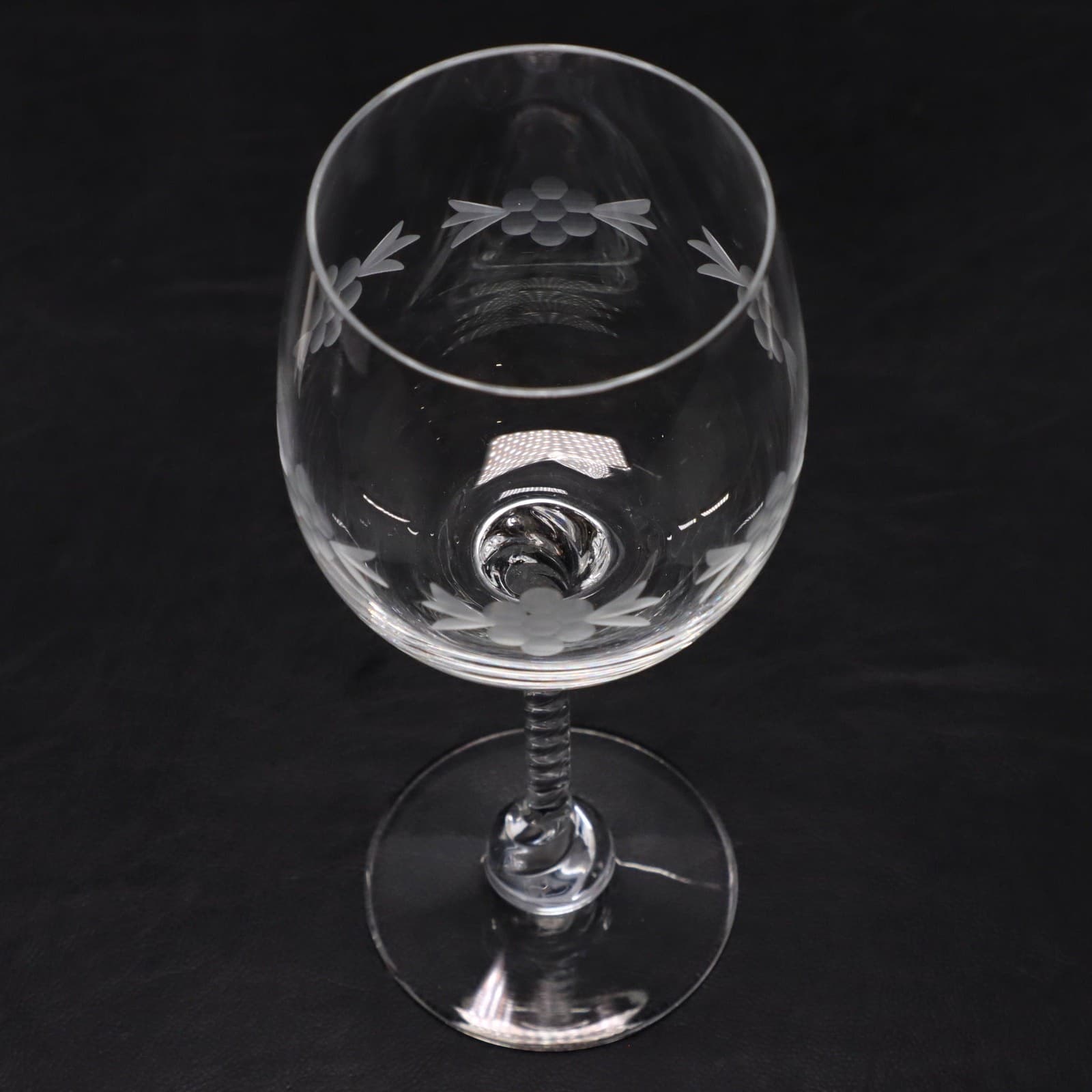Flower Etched Crystal Wine Goblet Glass 7 3/4" Vintage  4
