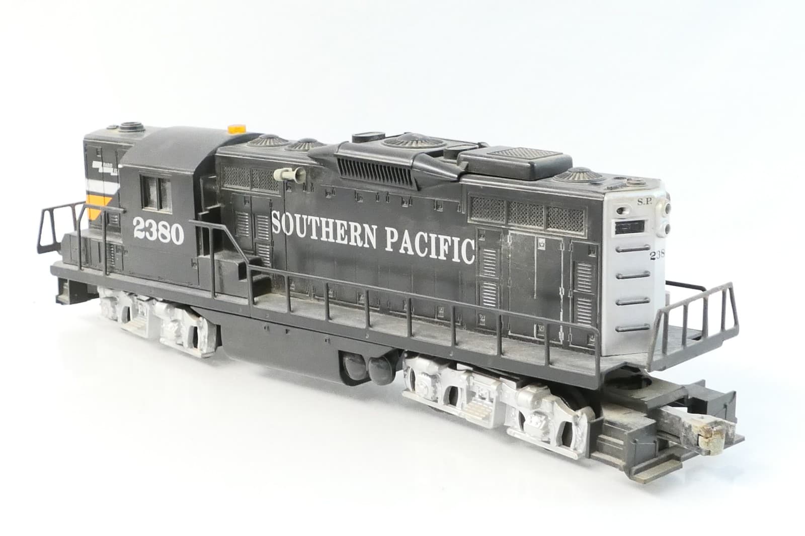 Lionel 6-18562 O  Locomotive Southern Pacific 2380 EMD GP-9 COMMAND Equipped 3