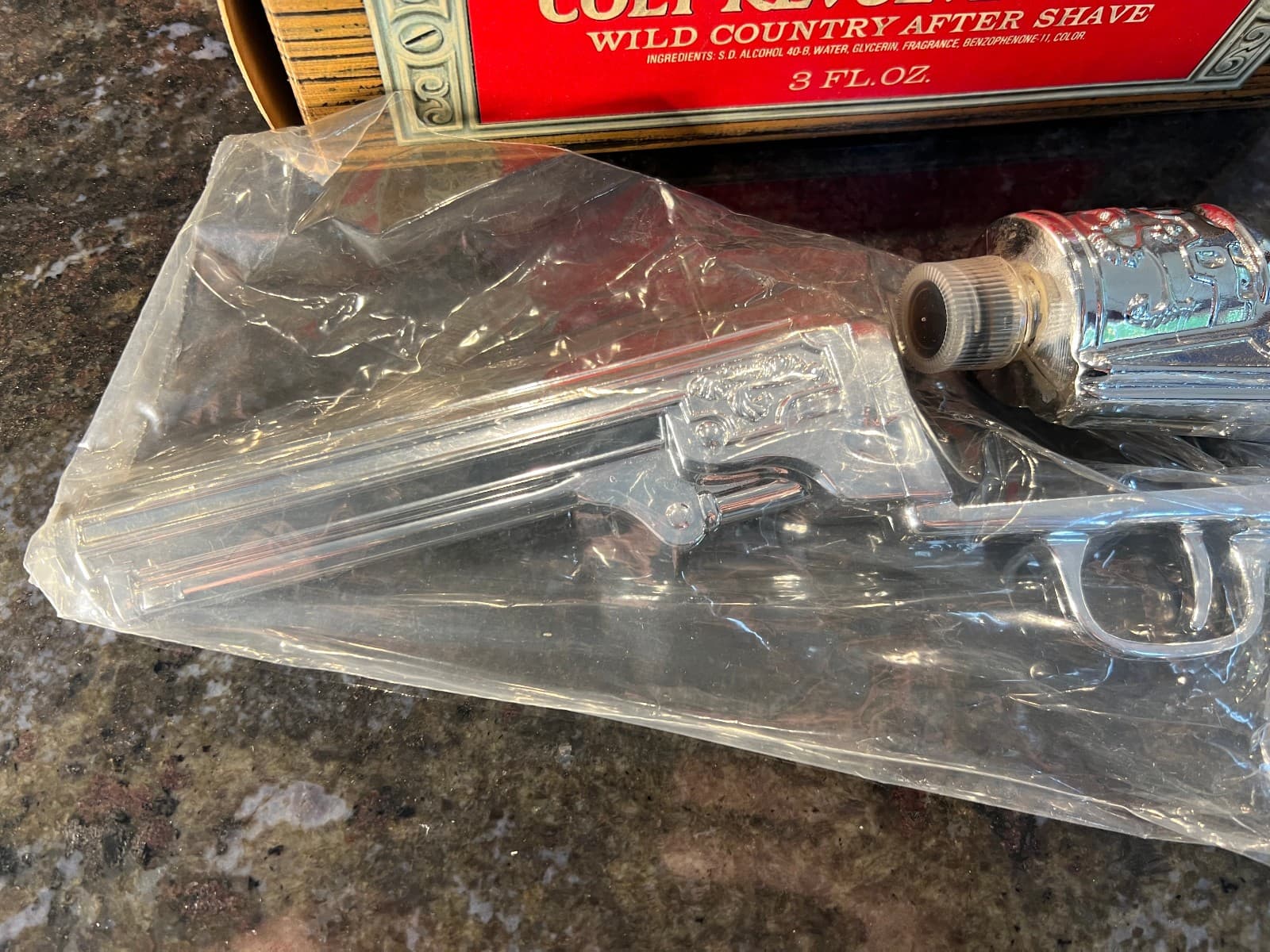 Avon Colt Revolver 1851 Wild Country After Shave Bottle With Box 3 Fl Oz 3