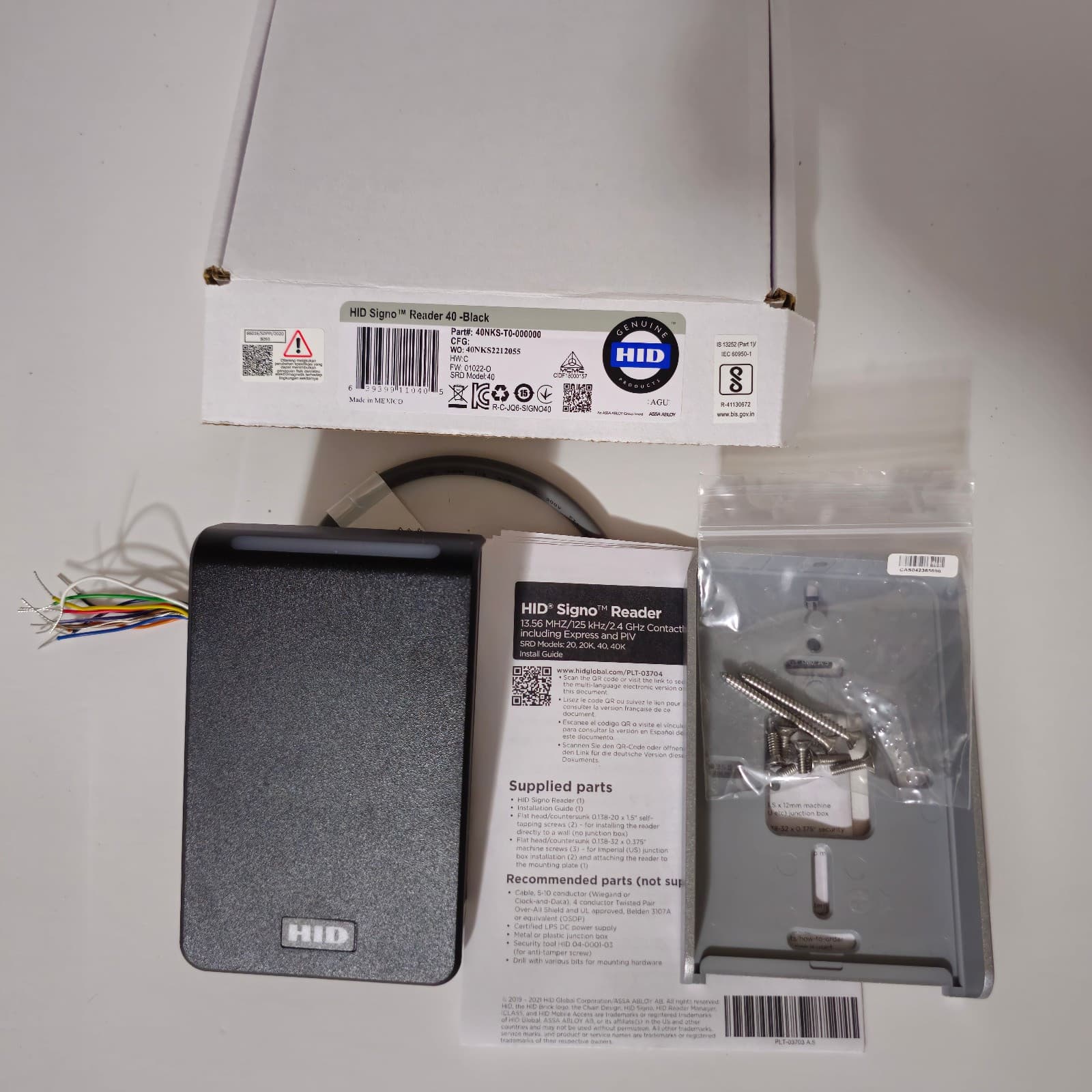 HID Signo 40 Smart Card Reader - Black (40NKS-T0-000000) New