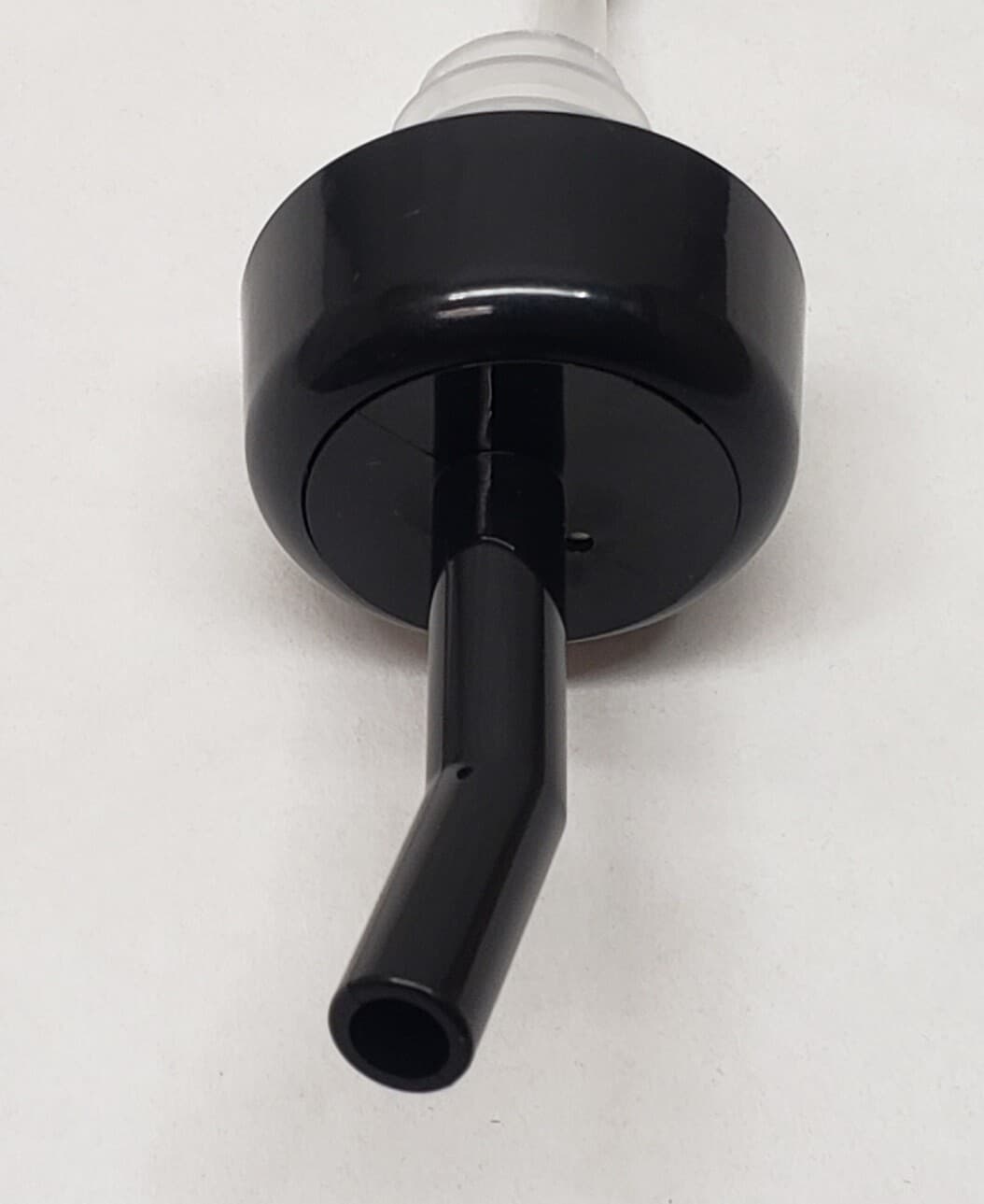 1 DOZEN Whiskflow Liquor Bottle Pourers Non Measured BLACK Pour Spouts 3