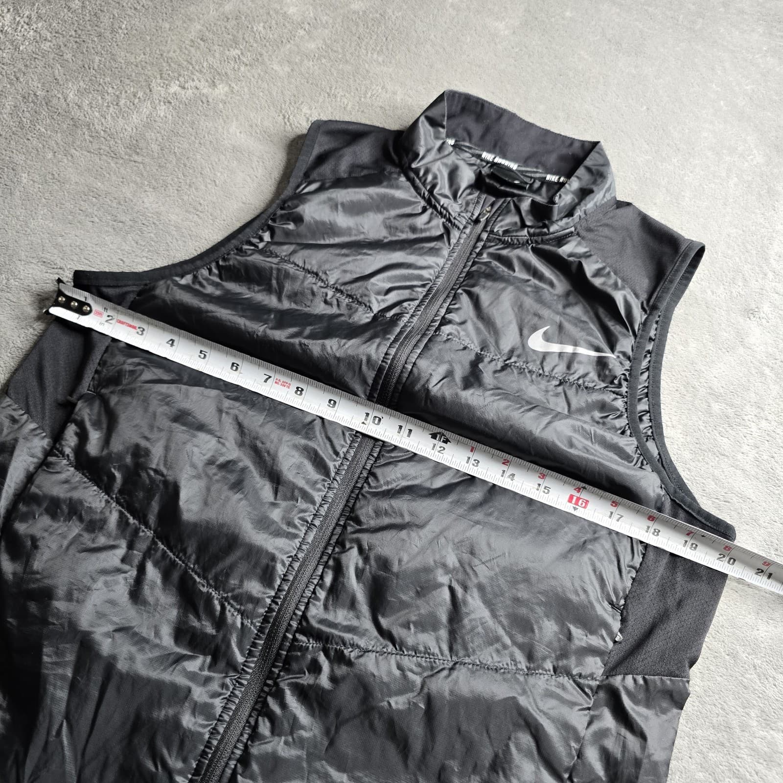 Nike Running Vest Mens Medium Black 689475-010 Insulated Lightweight Reflective 6