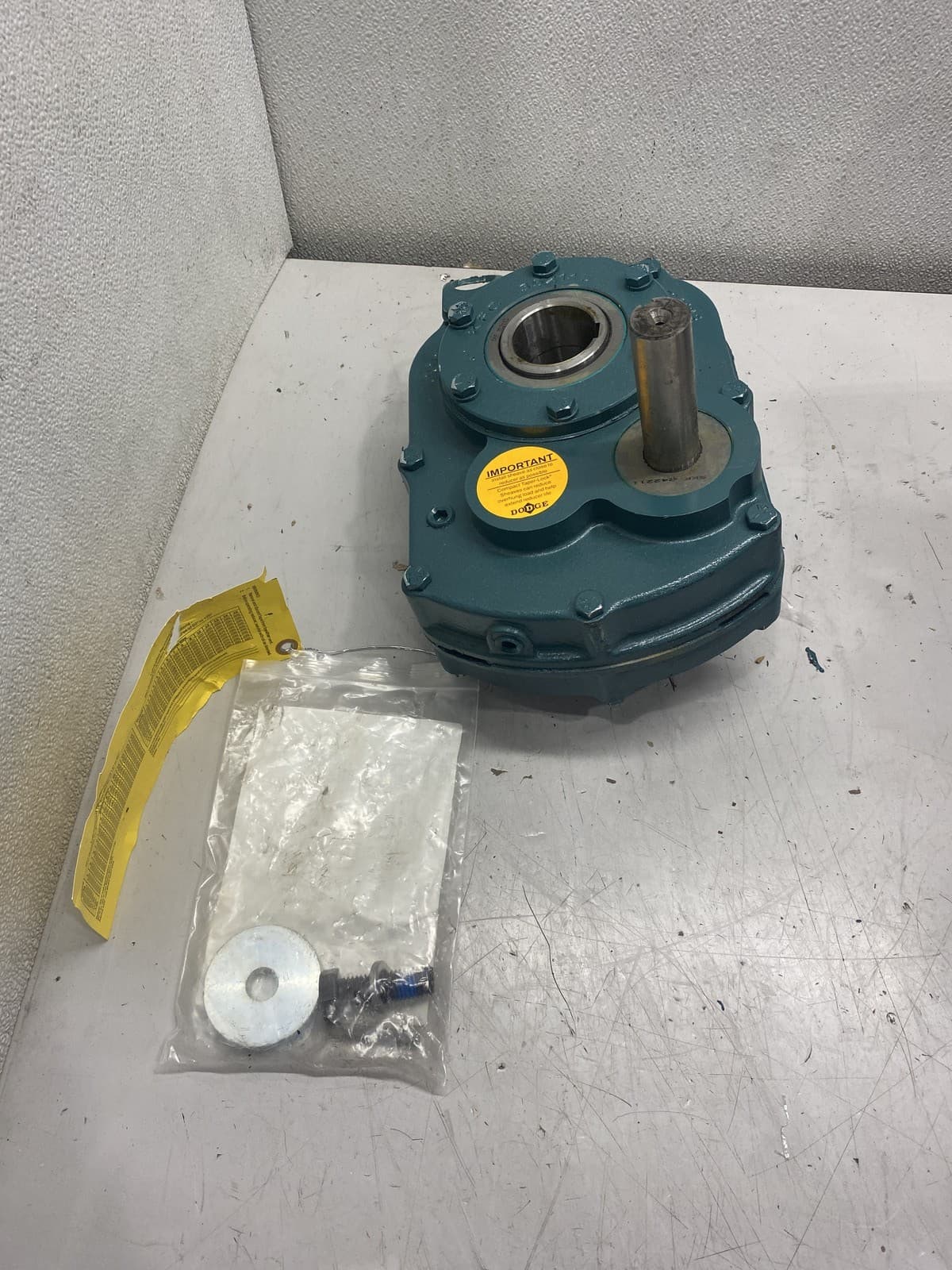 SCXT209A Shaft Mount Speed Reducer - 9:1 Ratio