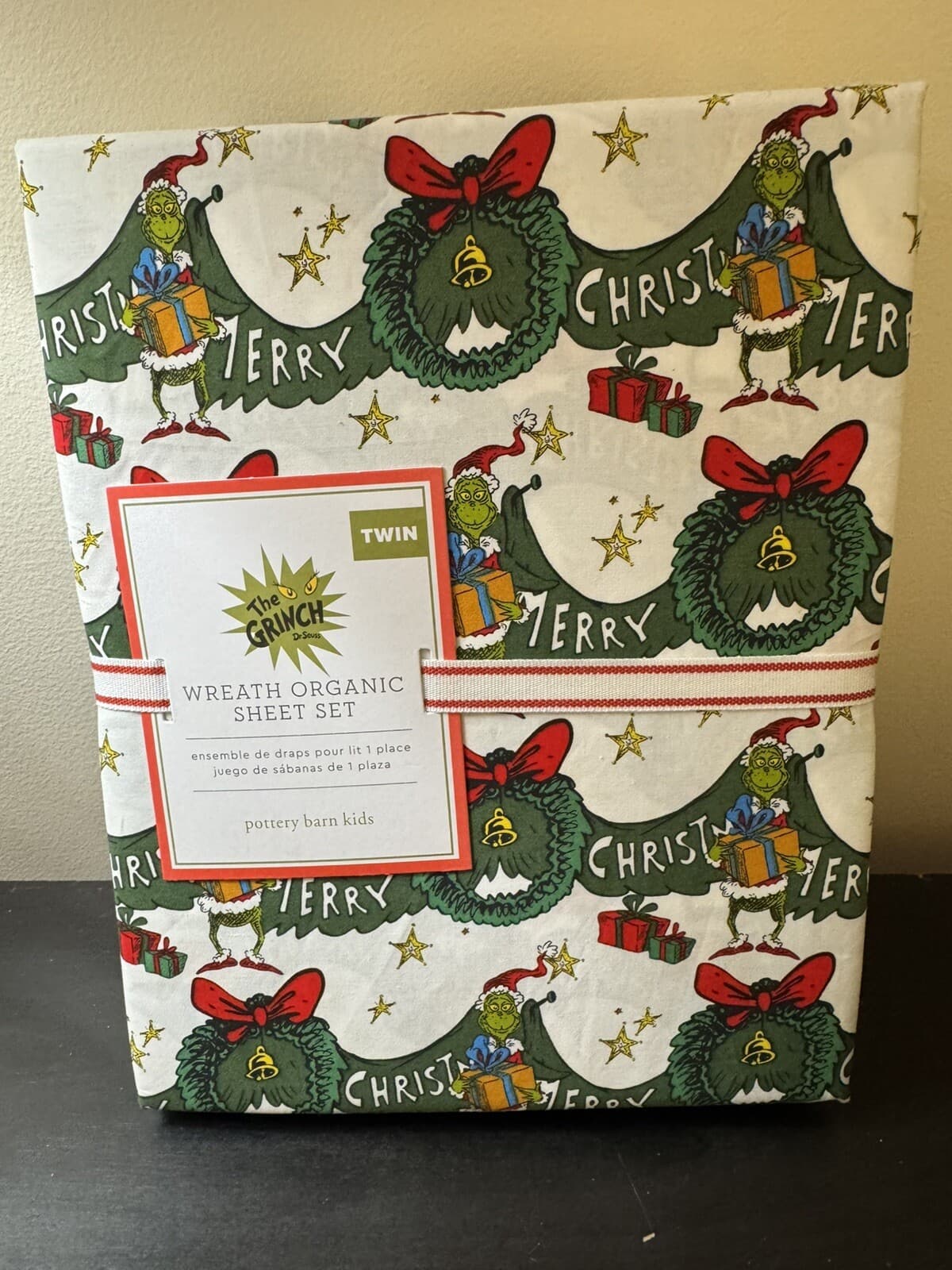 Pottery barn kids The Grinch Dr. Seuss wreath organic sheet set twin Christmas