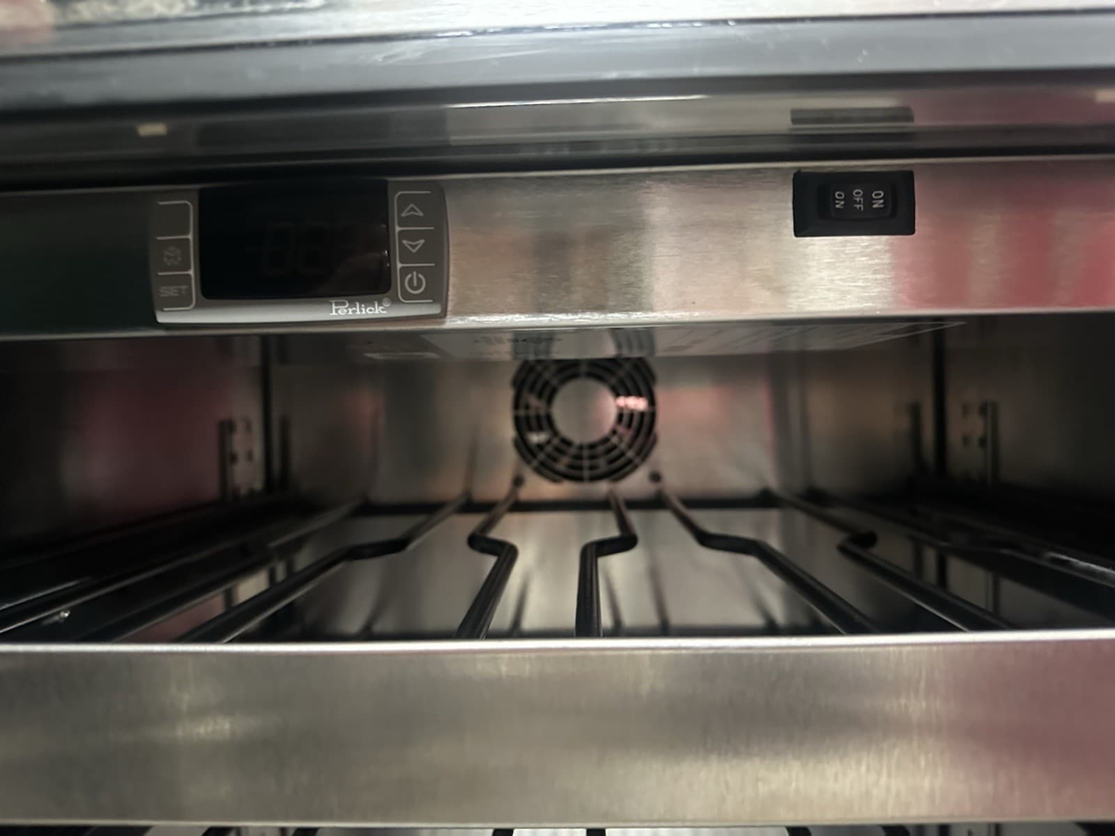 PERLICK Signature Series 24" Undercounter Wine Cooler Fridge - HP24BS-3-3R 5