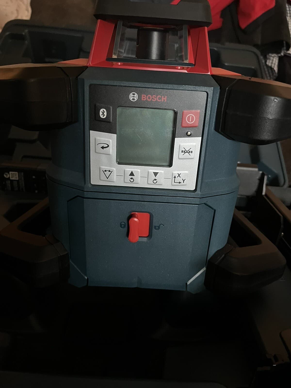 Bosch 18V Connected Self-Leveling Horizontal/Vertical Rotary Laser GRL4000-80CHV 3