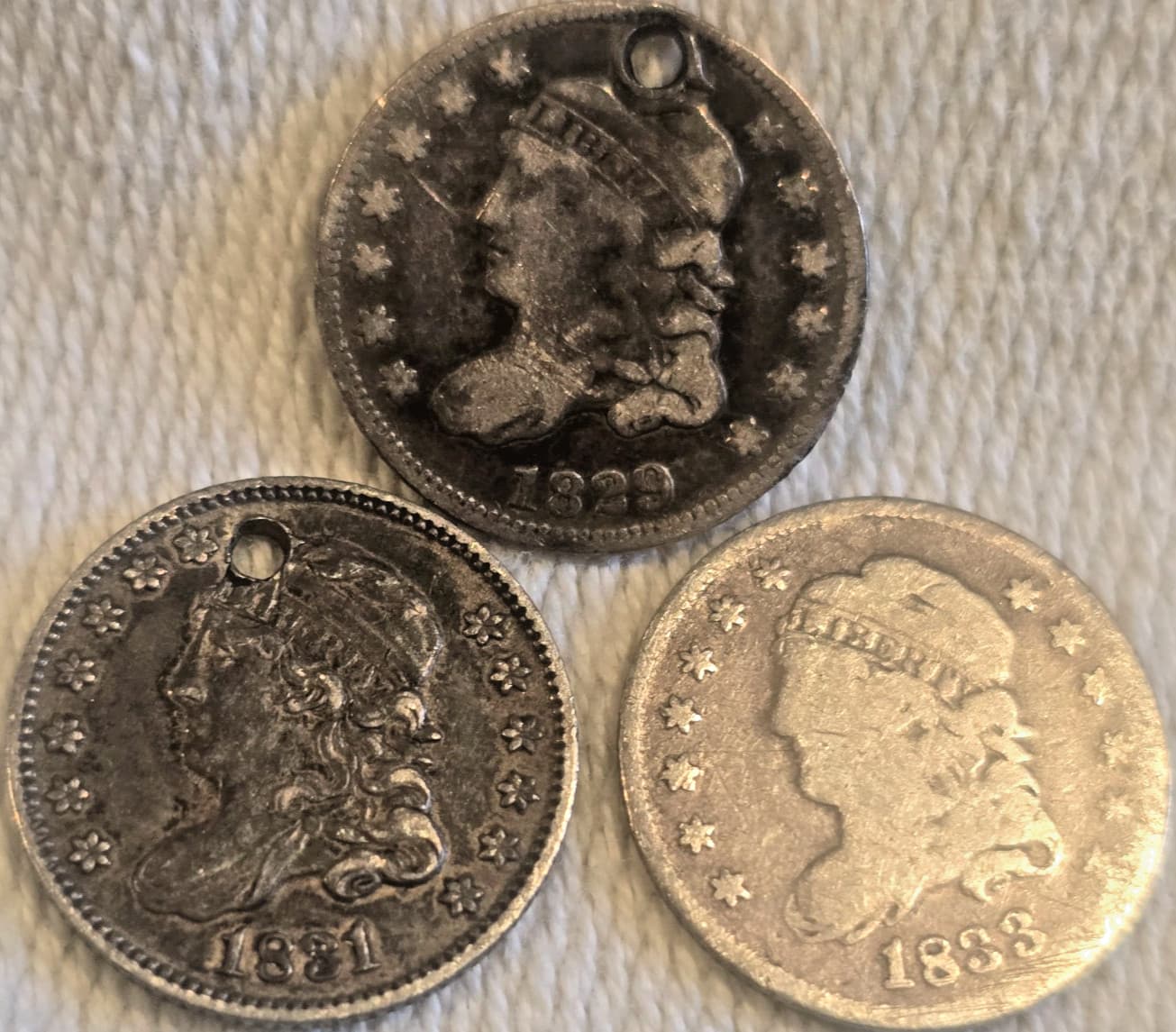 Six (6) CAPPED BUST  Half-Dimes  1929, 1831, 1833 (2), 1834, 1835 (sm date) 3