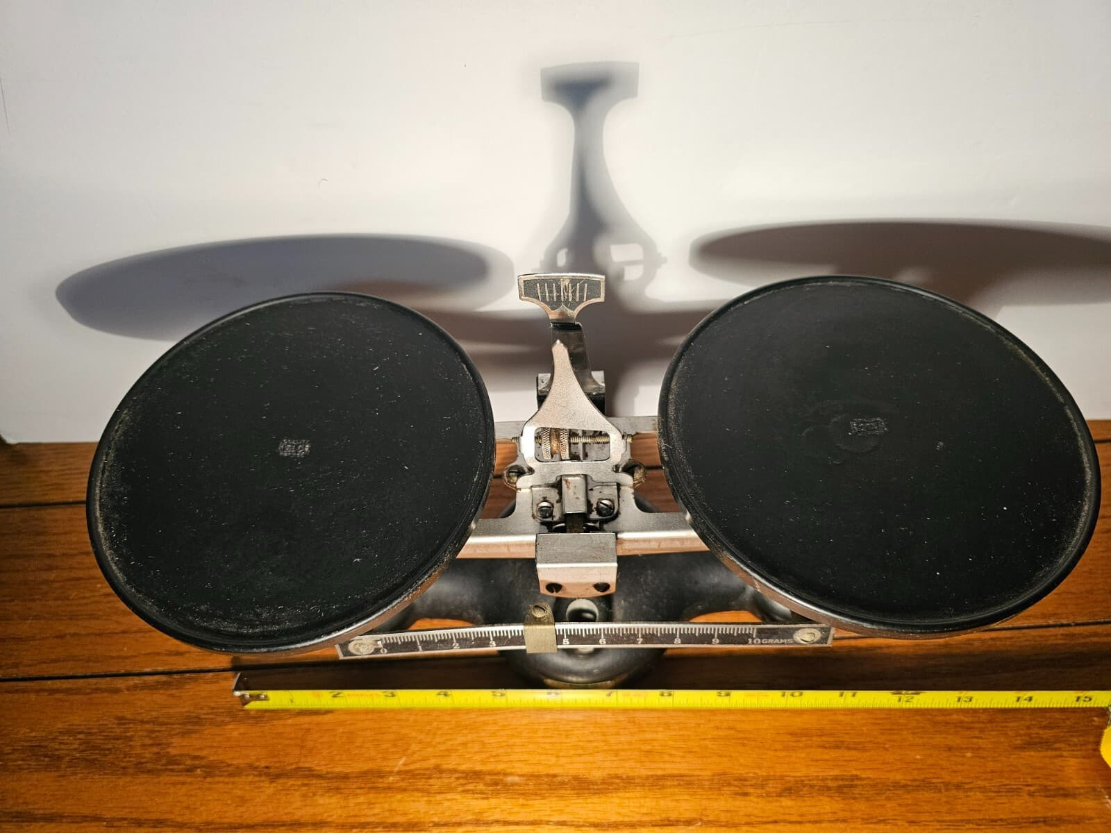 VINTAGE WELCH BALANCE SCALE 10 GRAMS WORKING 5