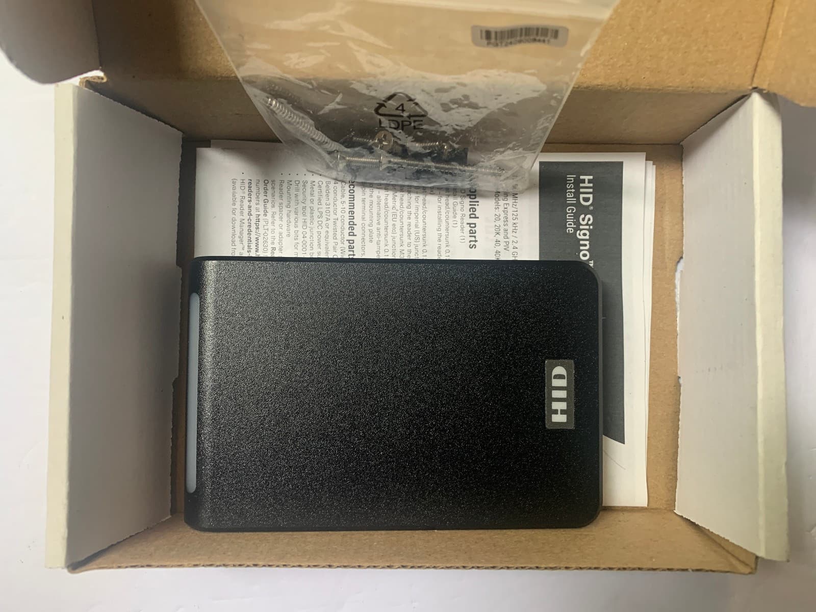 New HID Signo 40TKS-00-000000 Mobile Ready Access Card Reader -Terminal 4