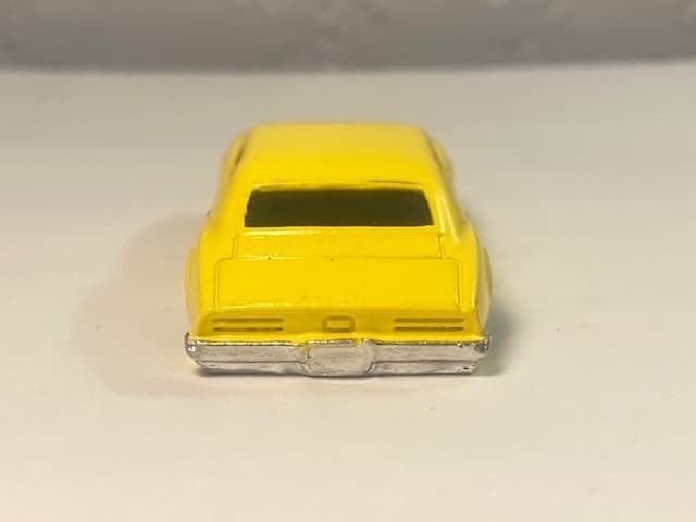 Up for auction is a Resin 1968 Pontiac Firebird HO Slot Car 4-Gear Body 5