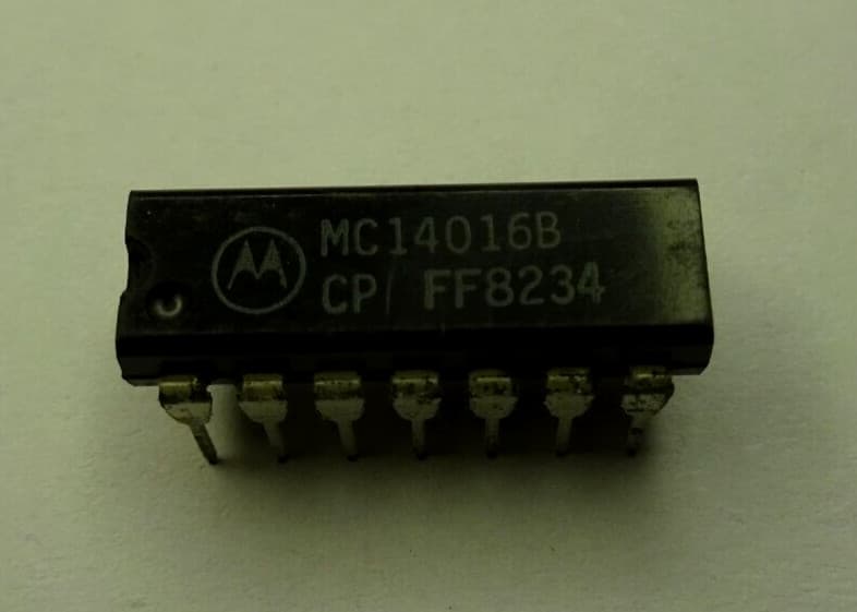 Lot of 2, MC14016B or MC4016P Quad Analog Switch Quad Multiplexer, DIP IC