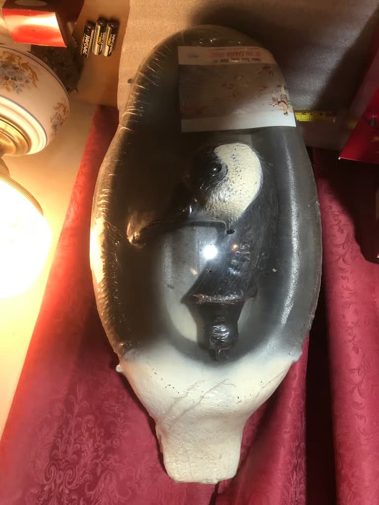 Vintage Decoy Canadian Goose Carry Lite #590