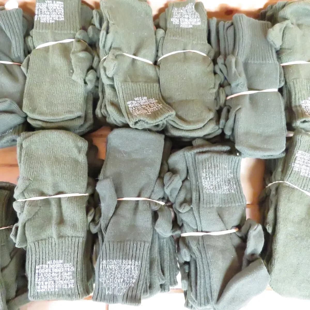 1 Pair Wool Military Trigger Finger Mitten LINERS AMBIDEXTROUS Unissued MEDIUM 5