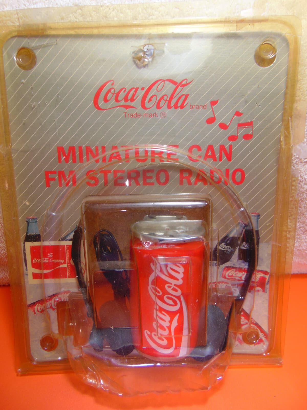 Coca-Cola Can FM Radio, Turns On! - Original Package With Batteries