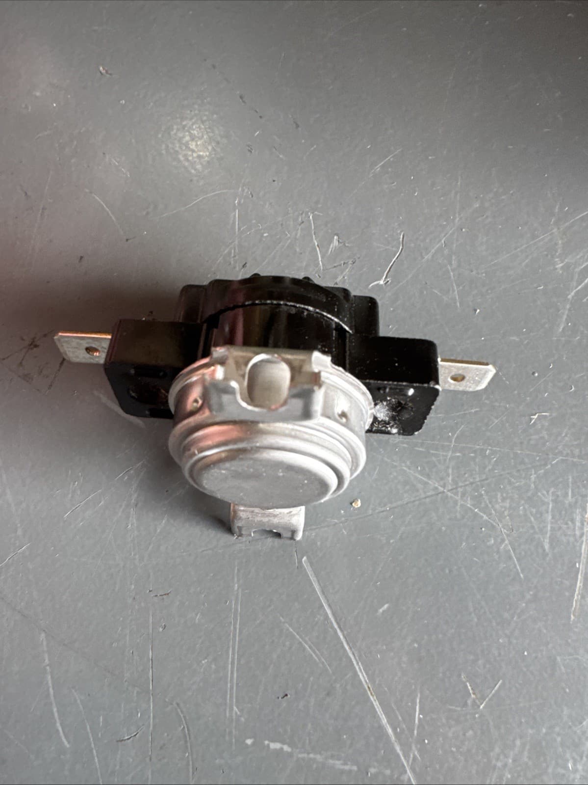 816294 Wolf Range Limiter Thermostat 5