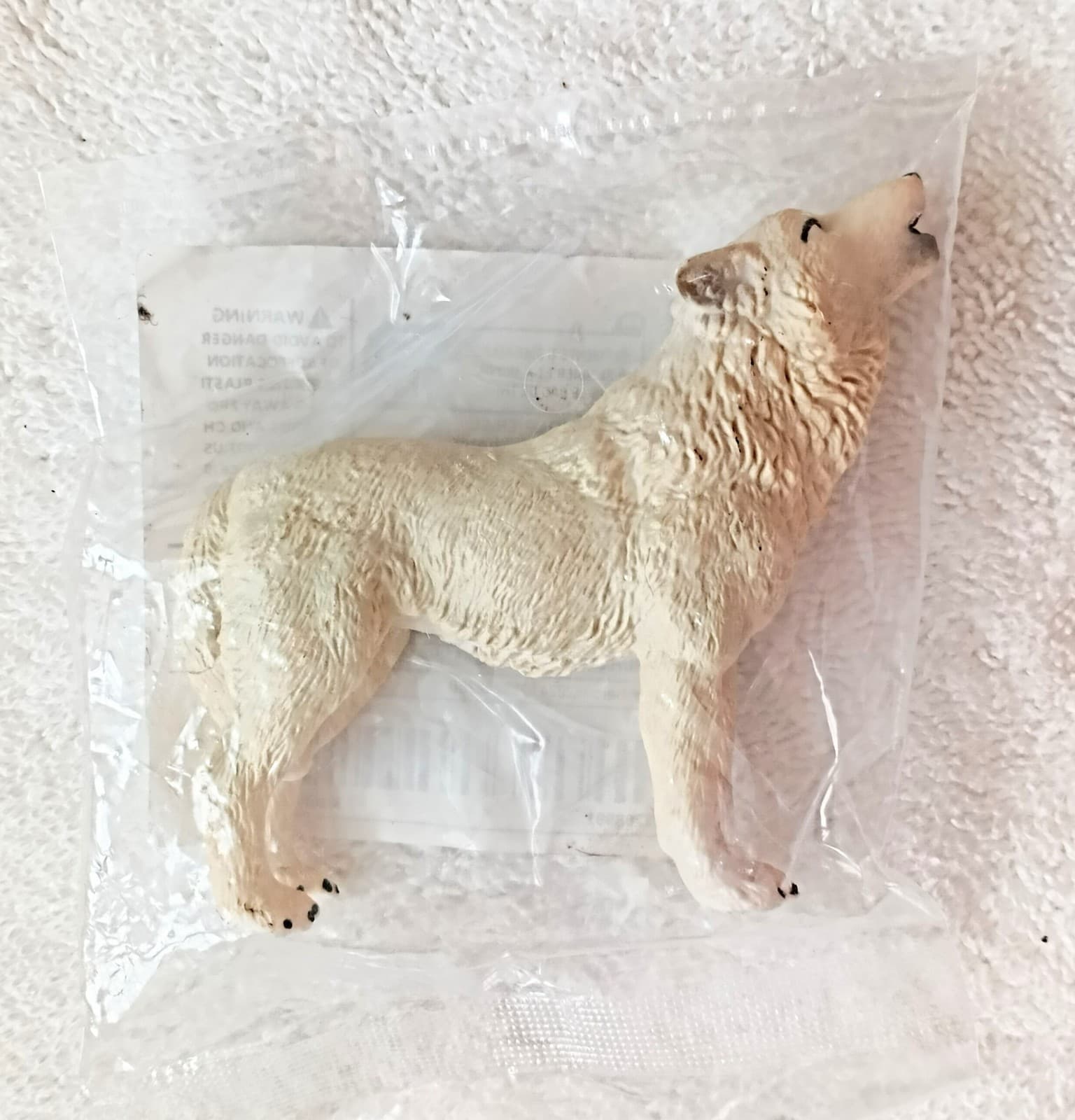 2025 Small Standing HOWLING ARCTIC WOLF 3.3" Long Made of Hard PVC Material 2