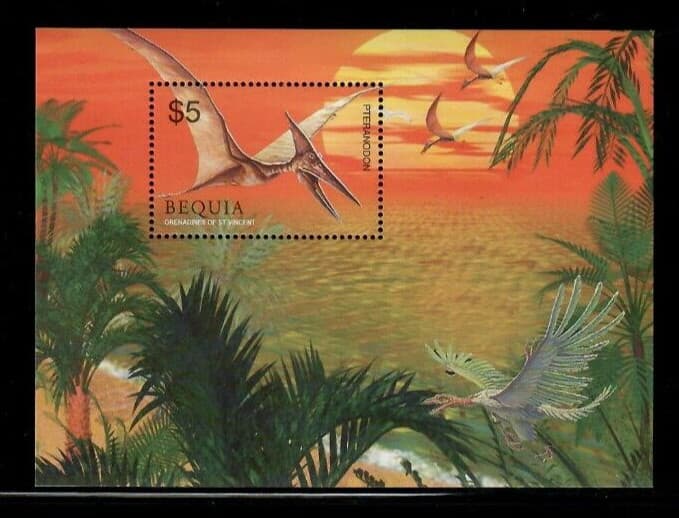 Bequia 2005 - Dinosaurs - Souvenir Stamp Sheet - Scott #375 - MNH