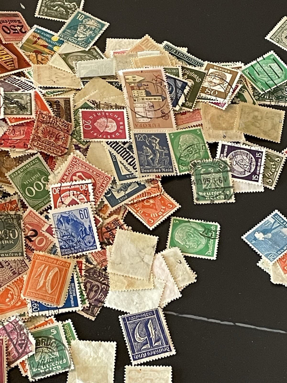 Germany and Area Mixture 100+ Stamps. Bundespost Deutsche Post Deutsches Reich 5