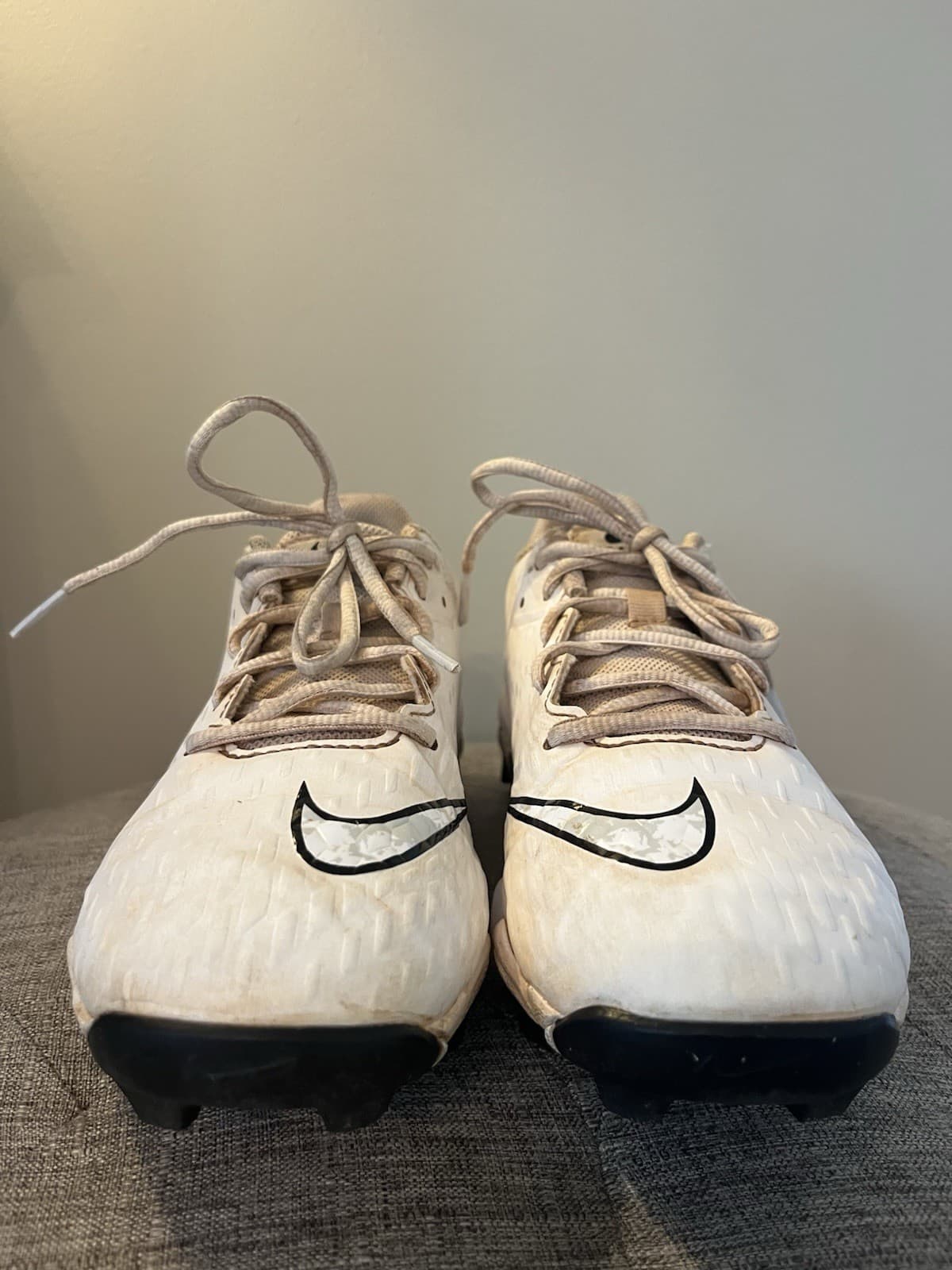 Women’s 7.5 Nike HyperDiamond 4 Softball Cleat White Black 3