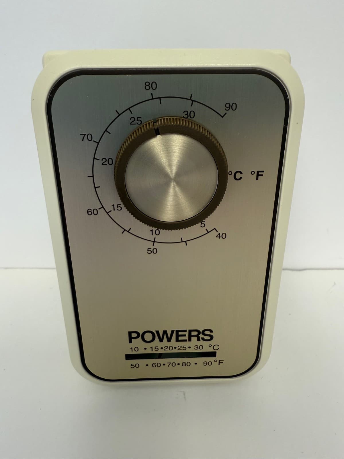 SIEMENS 134-1084 ROOM THERMOSAT LT DUTY LINE VOLTAGE RANGE 40/90 F  NEW OPEN BOX 4