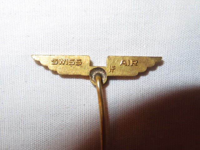 Vintage Swissair Swiss Air Winged Logo Pin Gold Tone Metal 3