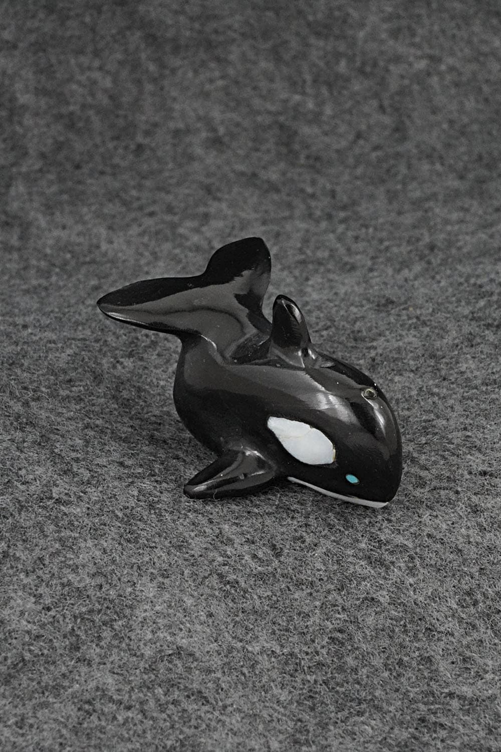 Whale Zuni Fetish Carving - Calvert Bowanie 5