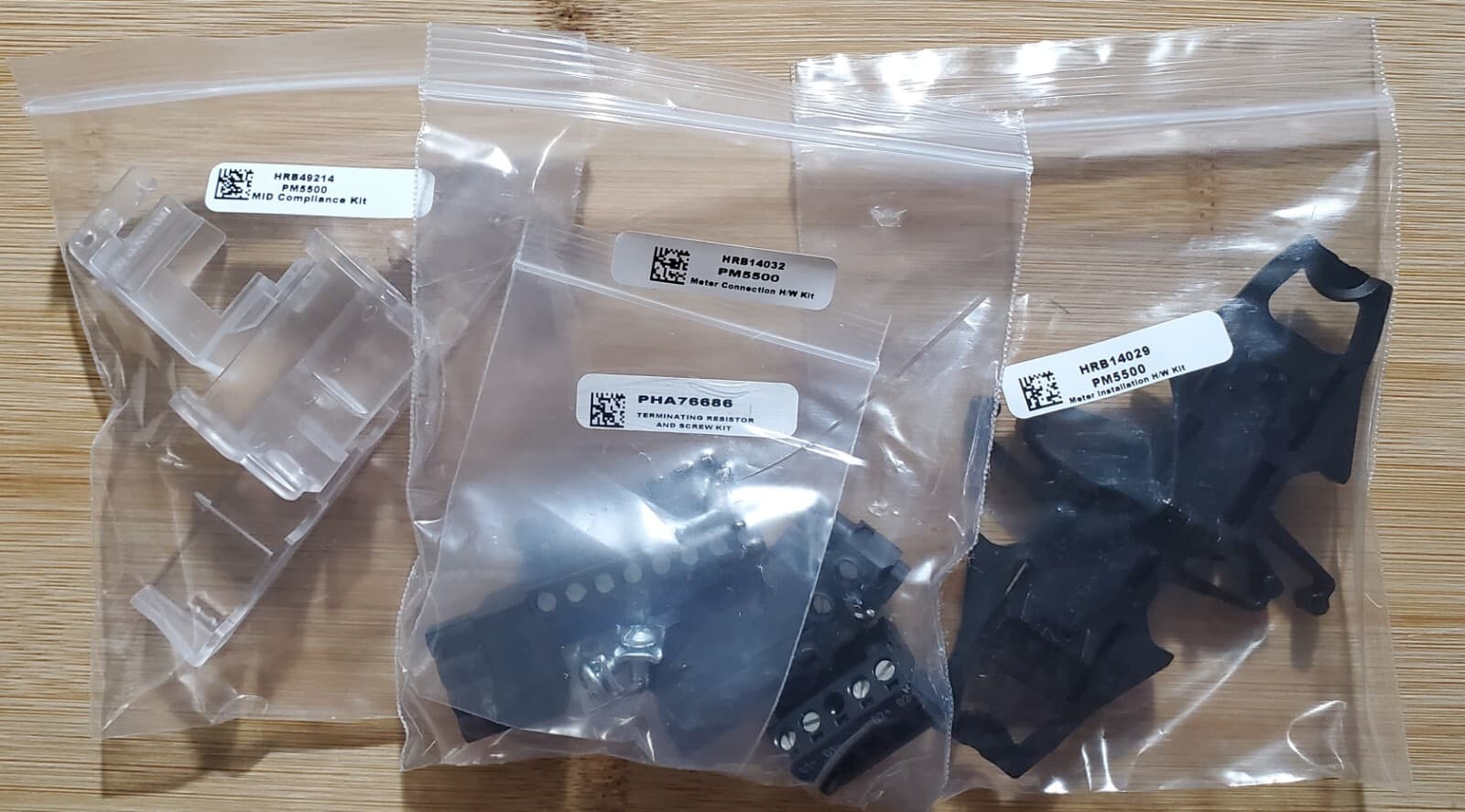 New In Box Schneider Electric METSEPM5560 Power Meter PowerLogic PM5560 3