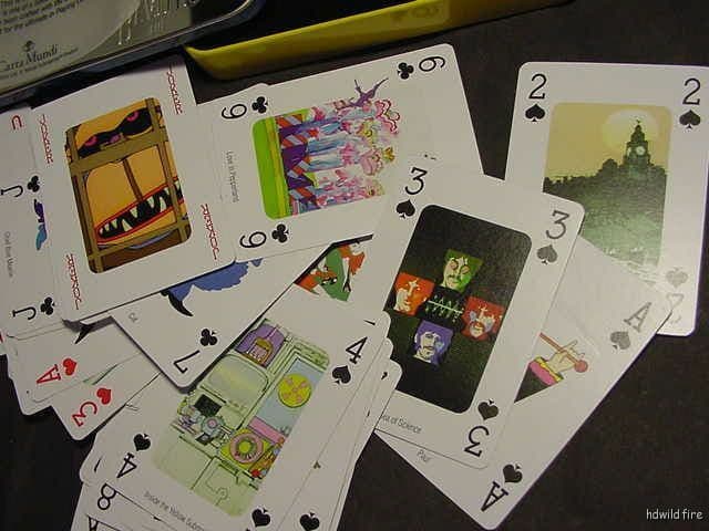 THE BEATLES YELLOW SUBMARINE BELGIUM PLAYING CARDS TIN 2004 John Lennon gold art 4